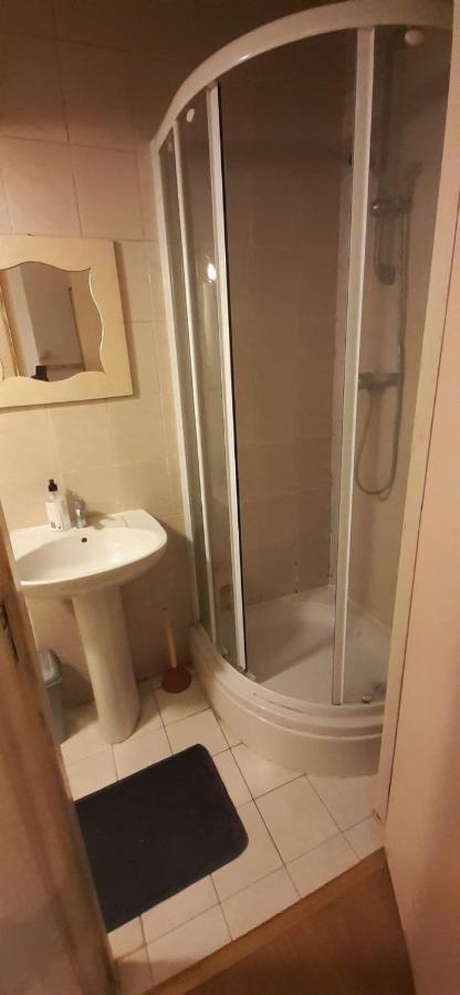 אמסטרדם Iru, Not For Parties, Not A Hotel, Room With No Kitchen מראה חיצוני תמונה